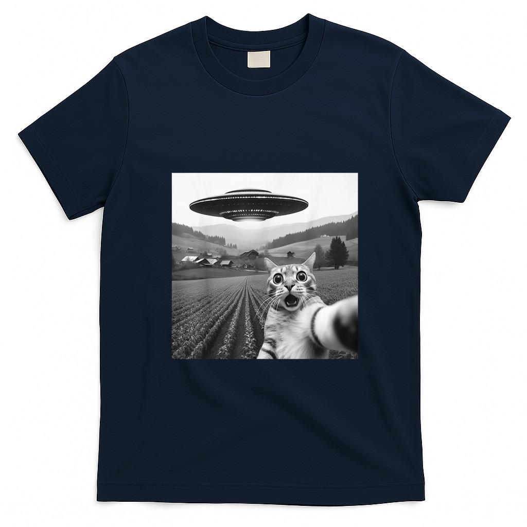 Funny Tees - Cat Selfie With Alien UFO Funny Cat Gifts For Men Women Kid T-Shirt