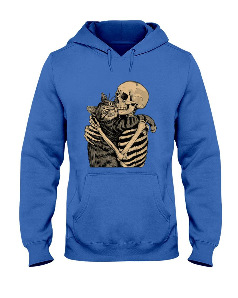Halloween Shirt - Skeleton Hugging Cat Halloween Cat Lover Cat Mom Dad T-Shirt