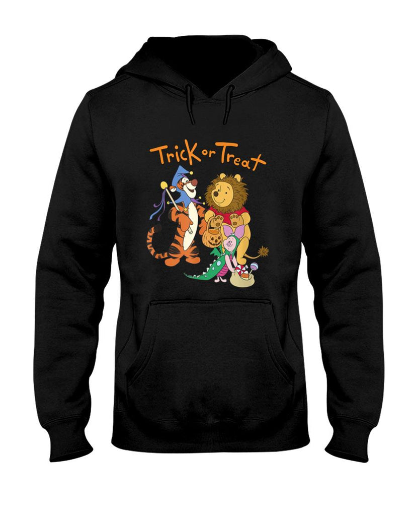 Halloween Shirt - Disney Winnie The Pooh Halloween Group Shot Trick Or Treat T-Shirt