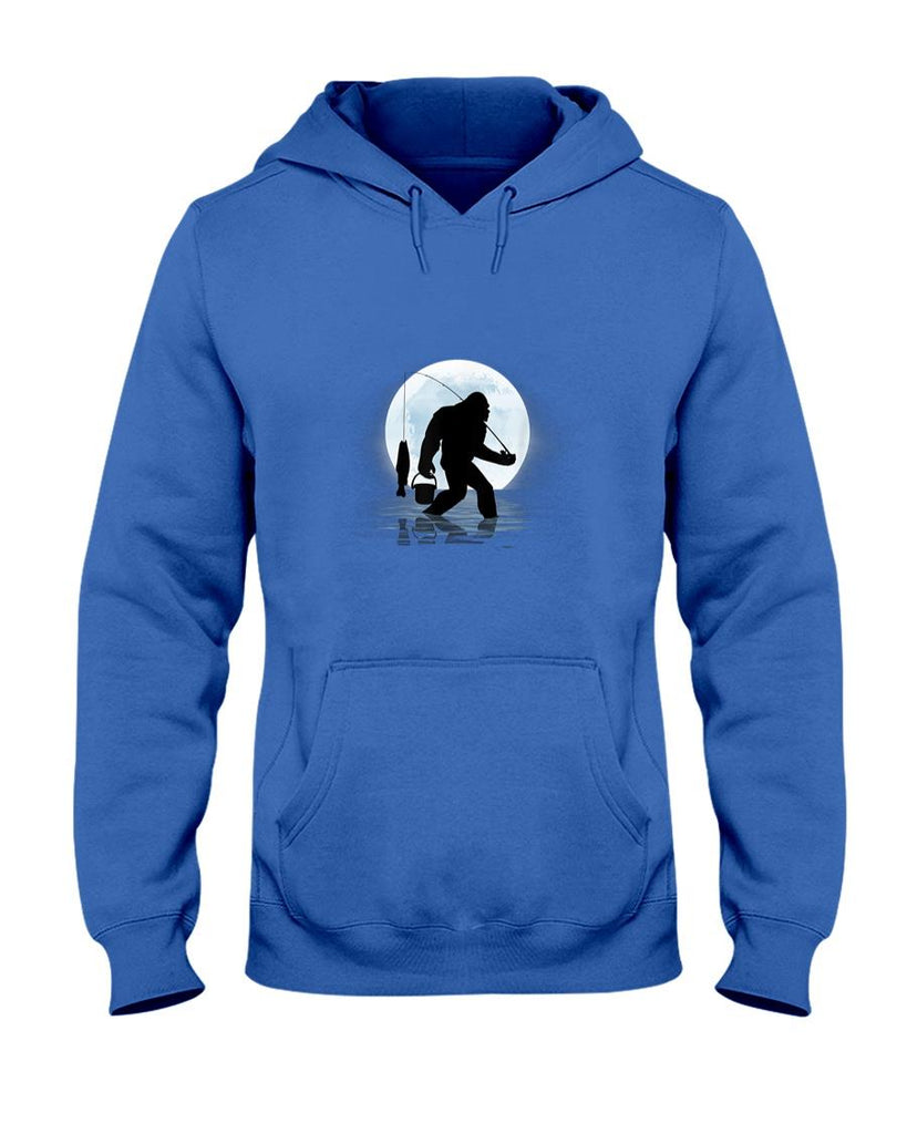 Funny Tees - Bigfoot Fishing Funny Sasquatch and Fish Night Fishing T-Shirt