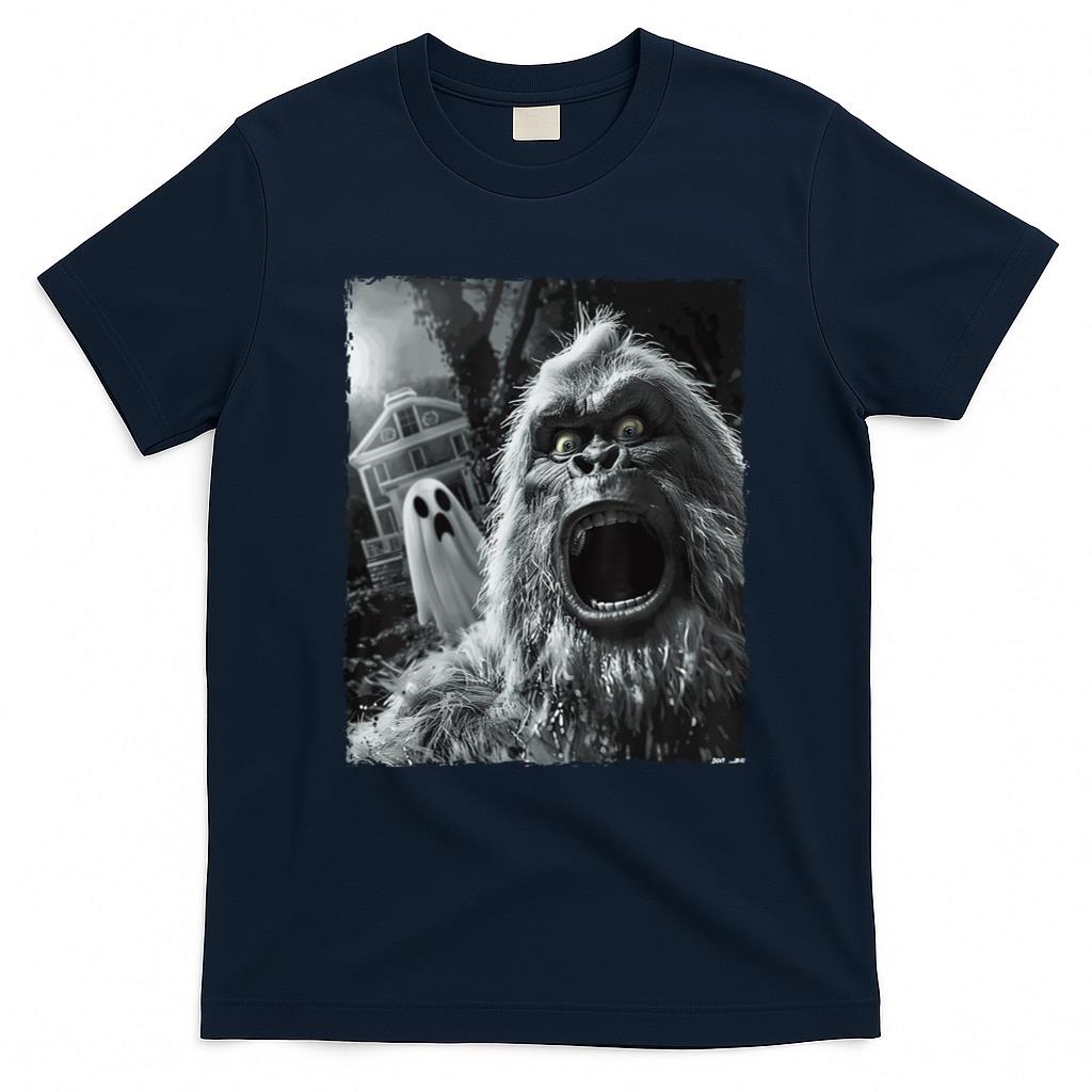 Halloween Shirt - Funny Bigfoot Sasquatch Halloween T-Shirt