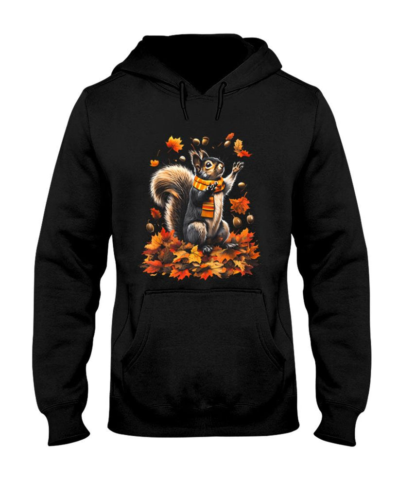 Cute Squirrel With Fall Leaves Autumn Animal Thanksgiving T-Shirt