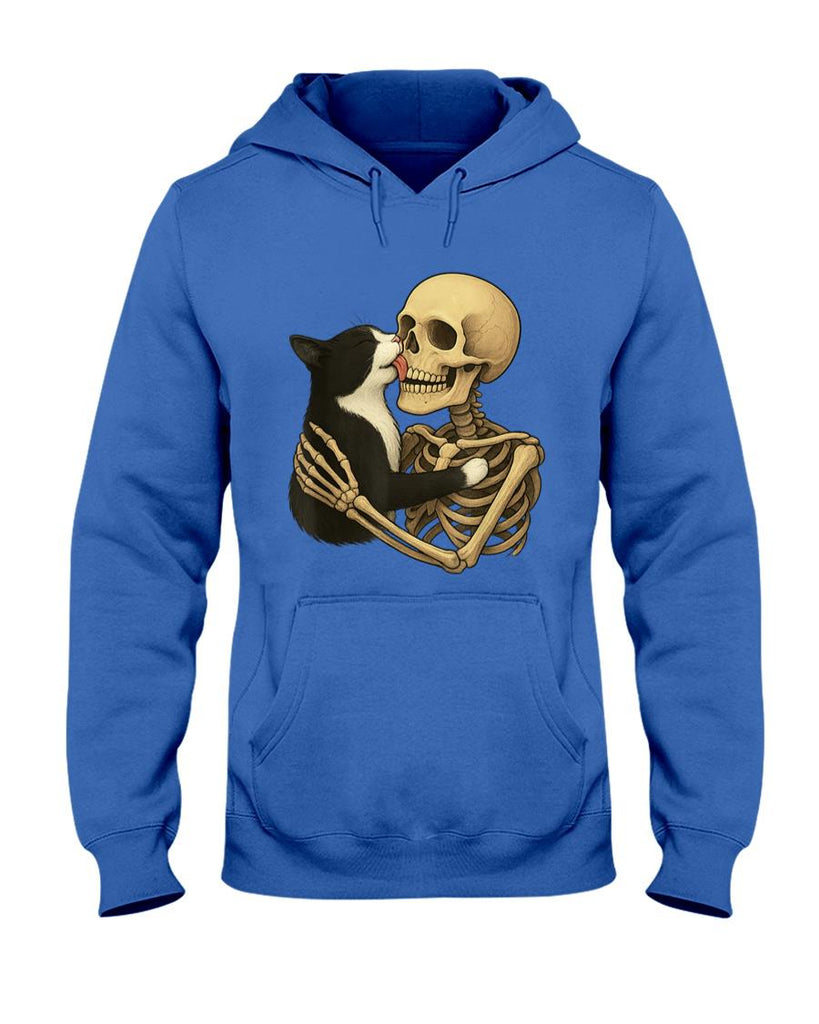 Pet Mom Halloween Shirt - Skeleton Hugging Cat Halloween Tuxedo Cat Lover Cat Mom Dad T-Shirt